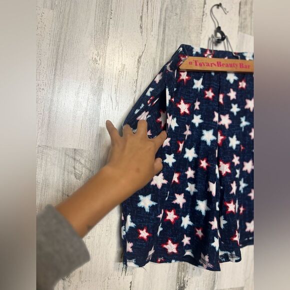 Star Shorts - Picture 4 of 5